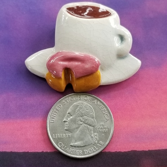 Relisted -Coffee and donut brooch pin strawberry java bean - Picture 4 of 7